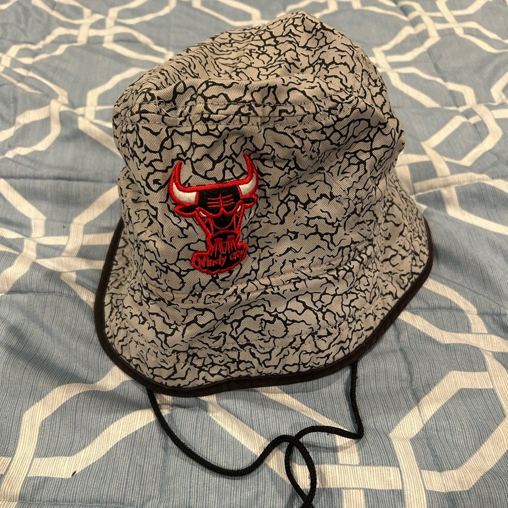 New Era Bulls Bucket Hat